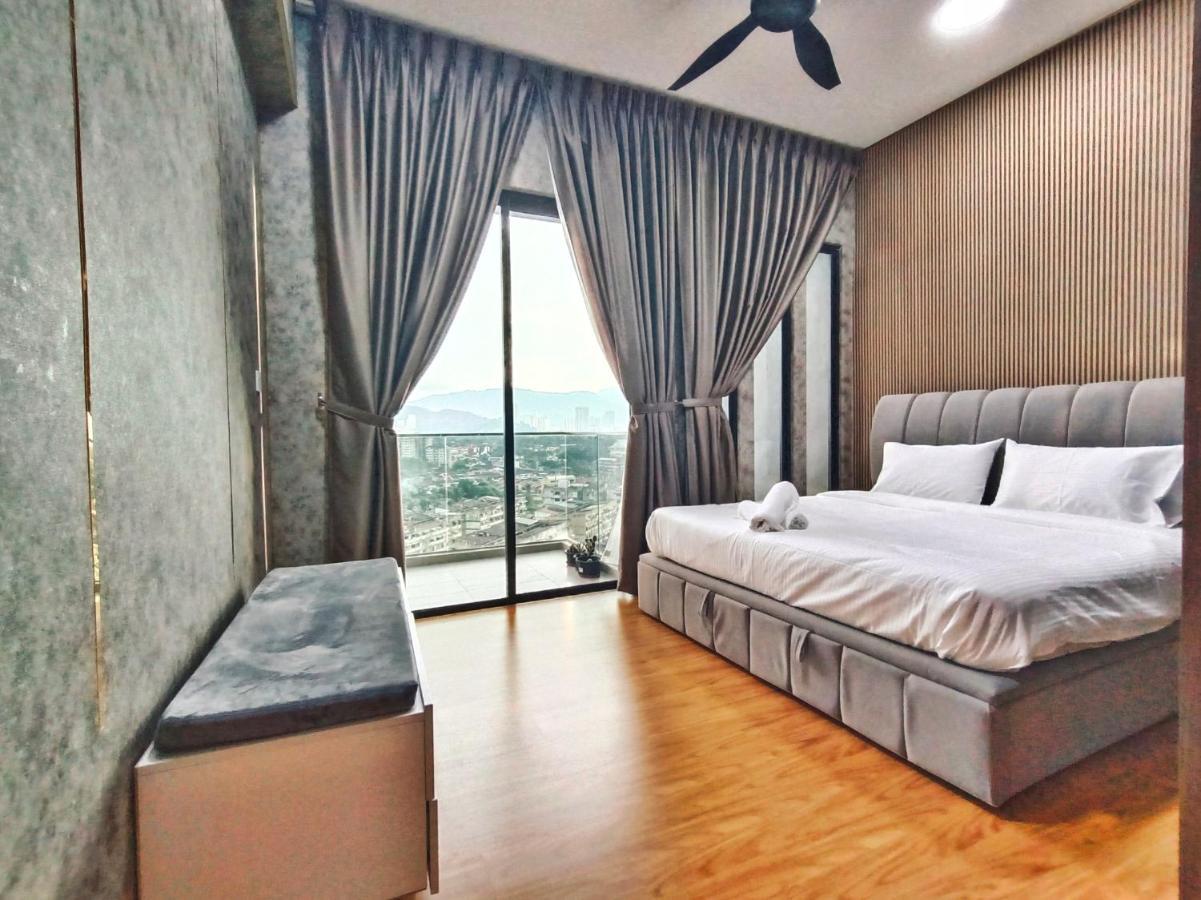 Beacon Executive At For 10pax And 2 Bed * Georgetown